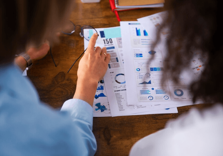 A importância da lista de verificação TREATS para a pesquisa científica com óleos essenciais: um guia completo